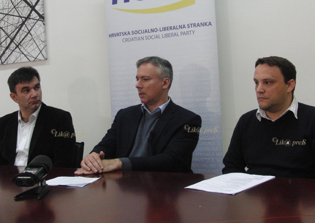 Čelnici HSLS-a Franić, Kosor i Šuljić/ © Marko Čuljat Lika press Gospić                                                                                                                                                                                   