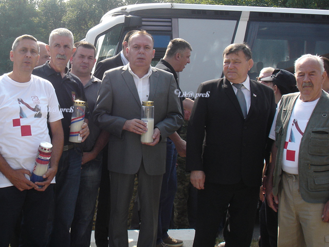 Odavanje počasti poginulima u Oluju 1995.                                                                                                                                                                                                                 