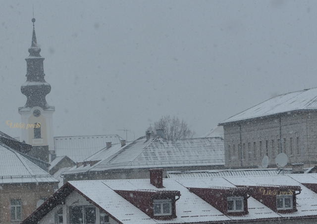 Bijeli gospićki krovovi/©Marko Čuljat Lika press                                                                                                                                                                                                          