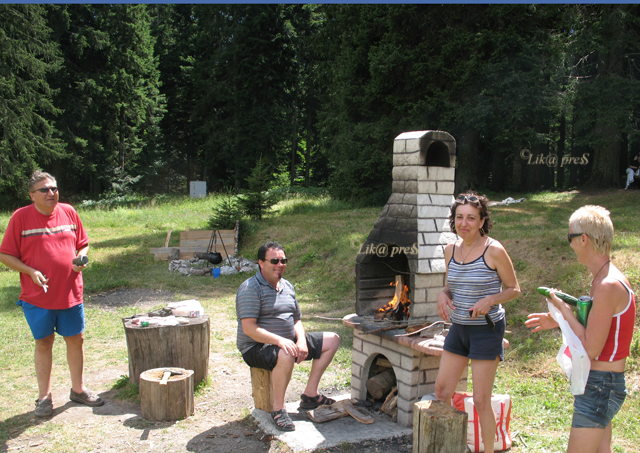 Izletnici na Velebitu koji je u WWF-u od 1999./© Arhiva Lika pressa Gospić                                                                                                                                                                                