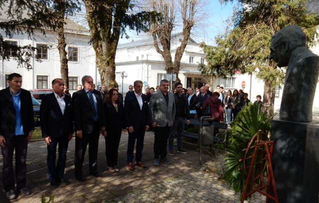 Odavanje počasti Tuđmanu                                                                                                                                                                                                                                  