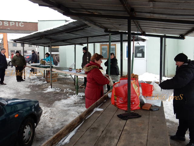 Prazni placarski štandovi u Gospiću                                                                                                                                                                                                                       