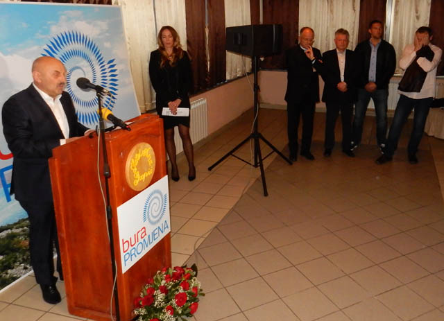 Karlo Starčević je najavio skoru prezentaciju programa