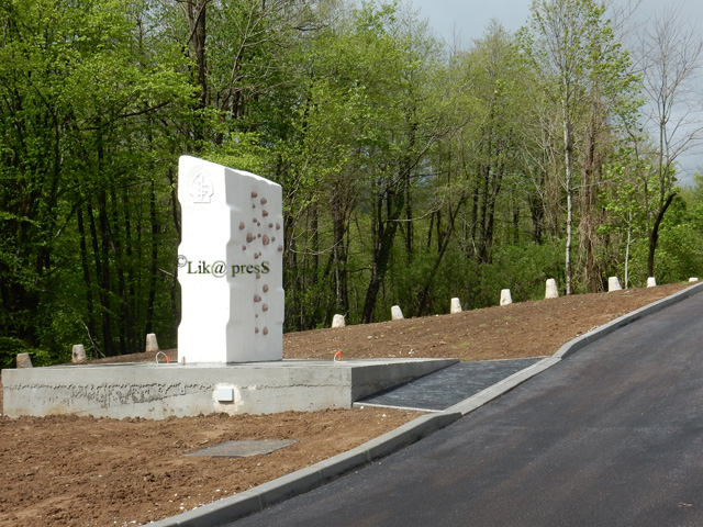 Dolićev spomenik poginulim specijalcima na Velebitu/Foto Marko Čuljat Lika press Gospić