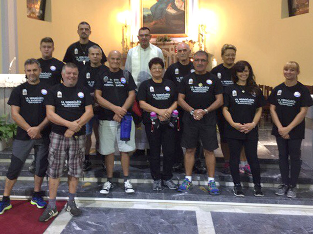 Hodočasnici iz Primorja na početku puta za Krasno                                                                                                                                                                                                         