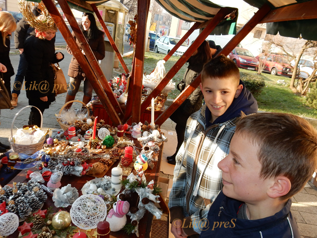 Kosinjski štand u Gospiću                                                                                                                                                                                                                                 