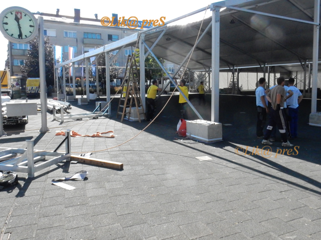 Postavljanje šatora za Jesen u Lici                                                                                                                                                                                                                       