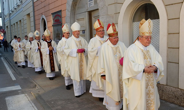 Današnja procesija u Gospiću                                                                                                                                                                                                                              