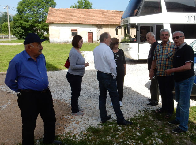 Slavonci su završili u Brušanima umisto u Bužimu                                                                                                                                                                                                          