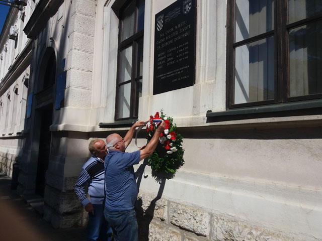 Polaganje vijenca Riječana u Gospiću                                                                                                                                                                                                                      