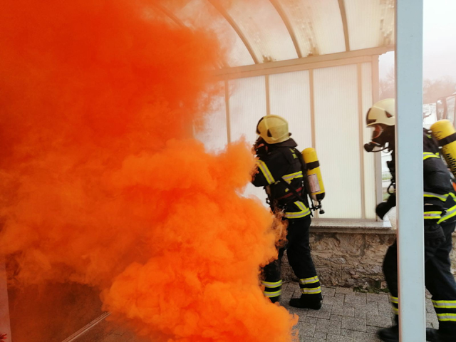 Udbinska vježba evakuacije/Foto DVD Udbina                                                                                                                                                                                                                