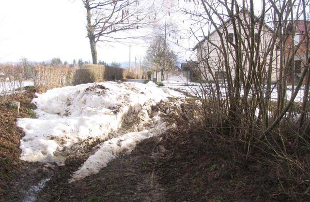 Snježna barikada u Čanić Gaju                                                                                                                                                                                                                             