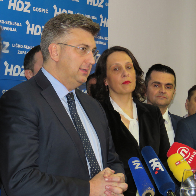 Premijer Plenković u Gospiću/Foto Lika express                                                                                                                                                                                                            