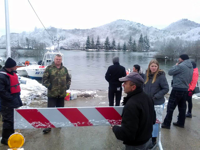 Zimska luka na Lici u Kosinj Mostu                                                                                                                                                                                                                        
