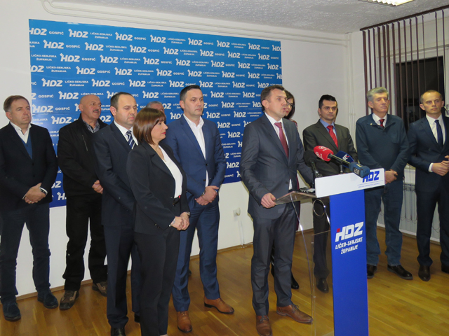 Konferencija za novinare HDZ-a u Gospiću/Snimio Milan Tomašević, Lika express Gospić                                                                                                                                                                      