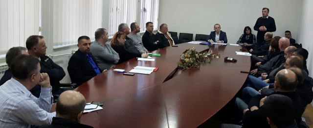 Detalj s proširene sjednice Povjerenstva HDZ-a u Gospiću                                                                                                                                                                                                  