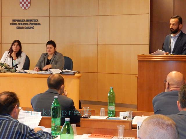 Detalj s treće sjednice Županijske skupštine/Foto arhiva Lika pressa                                                                                                                                                                                      