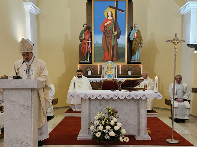 Za vrijeme svete mise u Rakovici                                                                                                                                                                                                                          