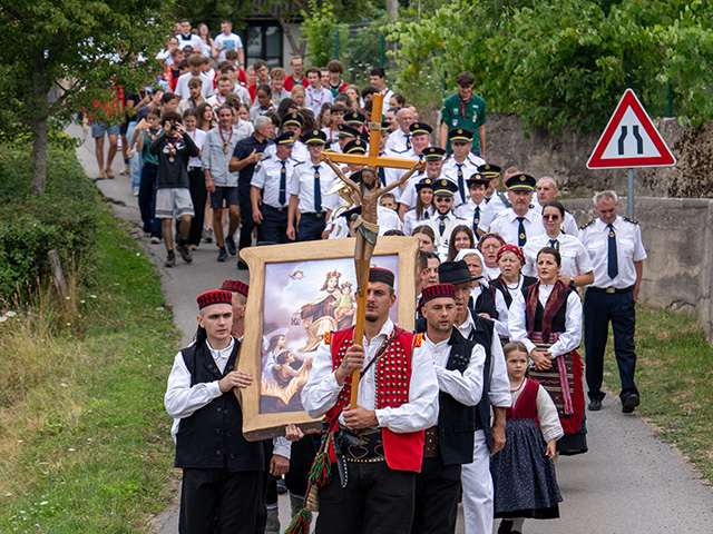 Procesije ulicama Kutereva                                                                                                                                                                                                                                