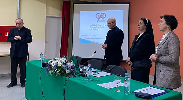 Caritasove volontere pozdravio je preč. Luka Blažević                                                                                                                                                                                                     