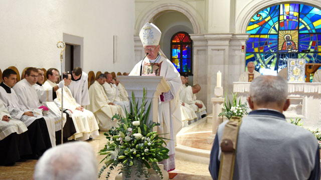 Za vrijeme svete mise u Sinju                                                                                                                                                                                                                             