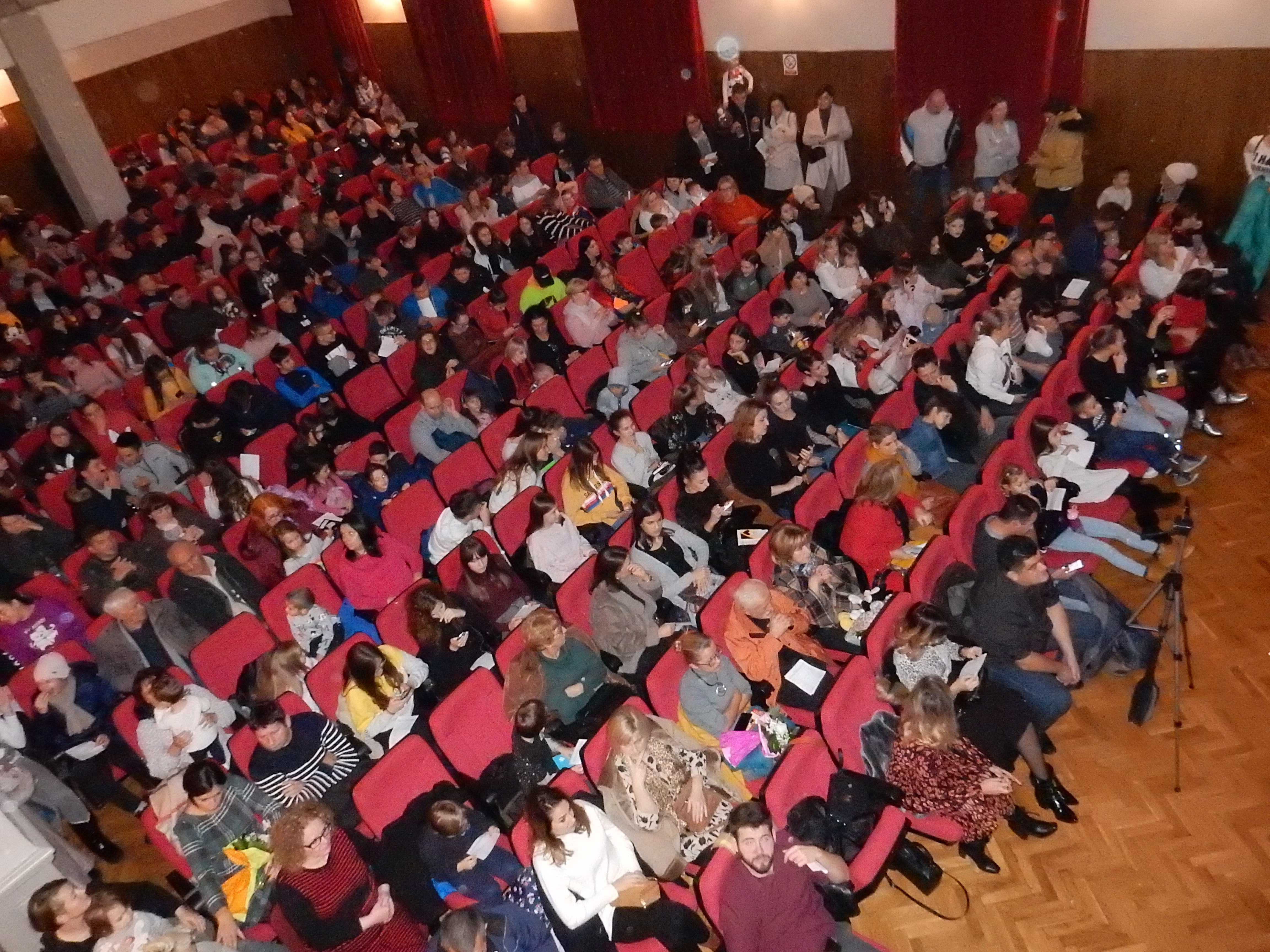 Kino je bilo dupke puno/Snimio Marko ČULJAT                                                                                                                                                                                                               