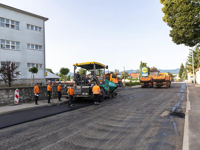 Asfalterski radovi započeli su kod Gimnazije u Budačkoj ulici                                                                                                                                                                                             