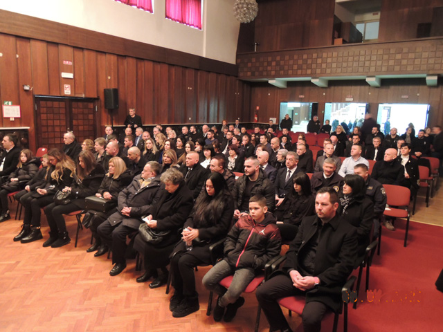 Okupljeni građani na komemoraciji Milanu Koliću/Snimio Marko Čuljat                                                                                                                                                                                       