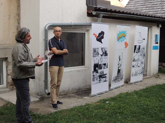 O izložbi je govorio prof. Saša Živković/Snimio Marko ČULJAT                                                                                                                                                                                              