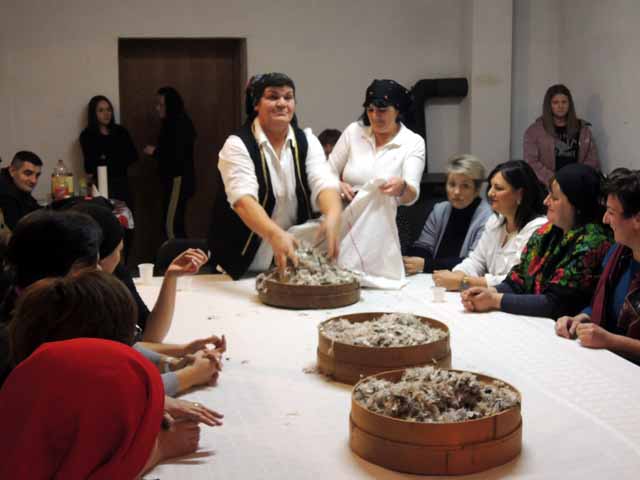 Ivka Pezelj je prvo obnovljeno bužimsko čijalo i prelo dobro pripremila/Snimio Marko ČULJAT                                                                                                                                                               