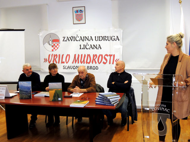 Detalj s večerašnje lovinačke promocije                                                                                                                                                                                                                   