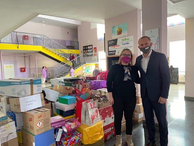 Ravnatelji škola Dvor i Gospić, Klara Pereković i Ivica Radošević                                                                                                                                                                                         