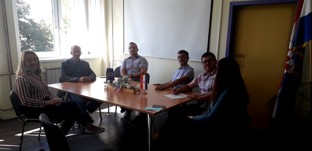 Razgovor u udbinskoj Općiinii                                                                                                                                                                                                                             