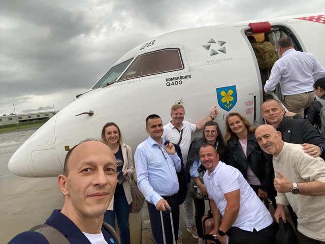 Županijsko izaslanstvo letjelo je s domaćim zrakoplovom sa županijskim grbom                                                                                                                                                                              