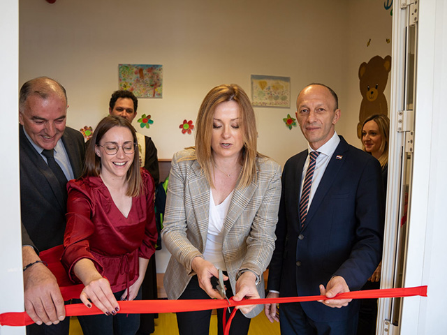 Otvaranje lovinačkih jaslica u dječjem vrtiću                                                                                                                                                                                                             