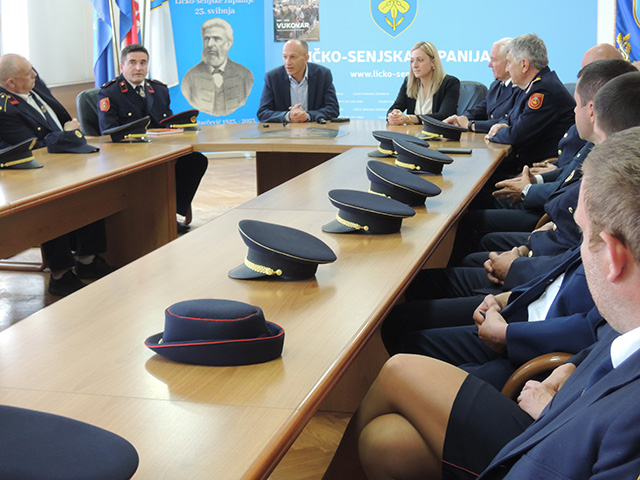 Prijem ličko-senjskih vatrogasaca u Gospiću                                                                                                                                                                                                               