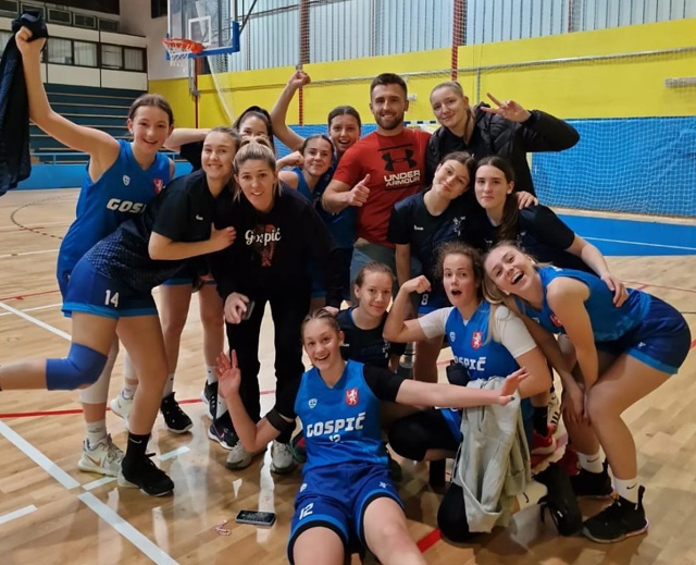 RAzdragane gospićke pobjednice u Rijeci                                                                                                                                                                                                                   