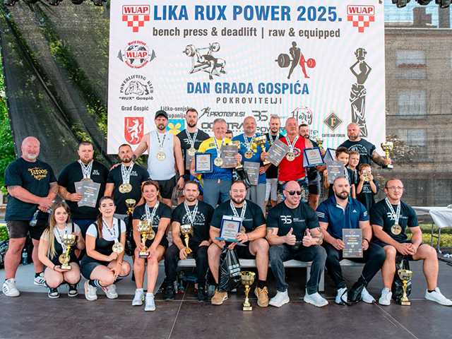 Sudionici prvog međunarodnigsusreta dizanja utega u Gospiću                                                                                                                                                                                               