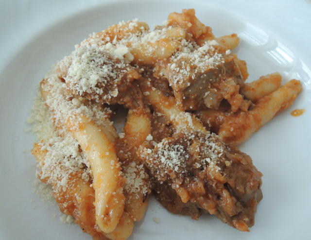 Detalj dorađene ličke buše na mojoj stolici/Snimio MArko ČULJAT                                                                                                                                                                                           