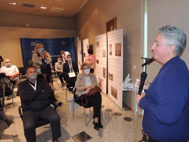 Predsjednica udruge GIF Mary Ann Rukavina-Cipetić otvara skup u Smiljanu/SNimio Marko Čuljat Lika press Gospić                                                                                                                                            