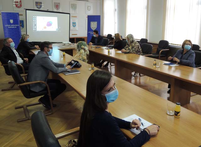 Ravnatelji domova zdravlja na sastanku u Gospiću                                                                                                                                                                                                          