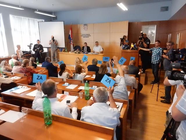 Milinoivićeva lista i Bura promjena glasuje za proračun                                                                                                                                                                                                   